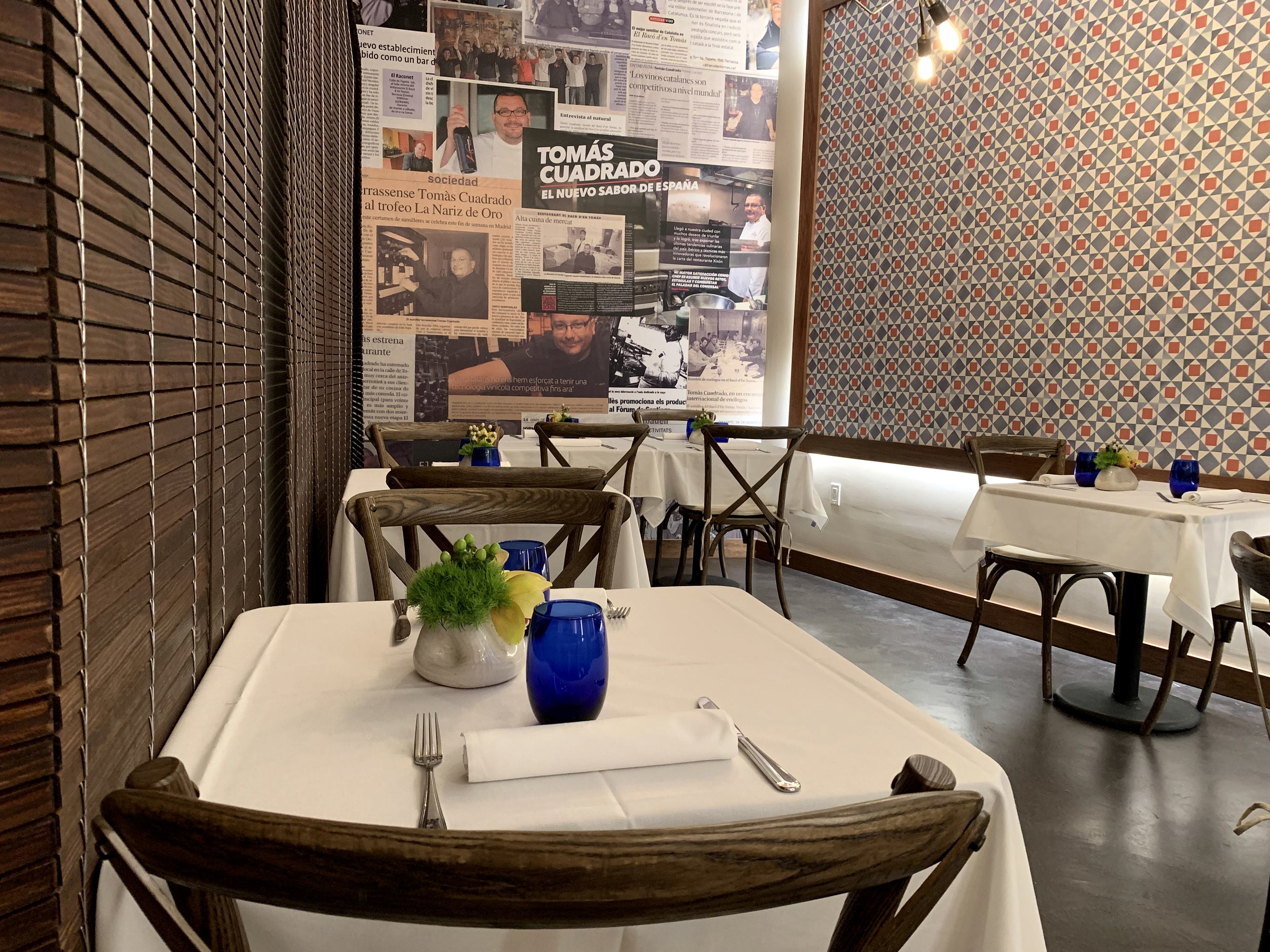 Interior atemporal de Pairings Restaurant en Miami